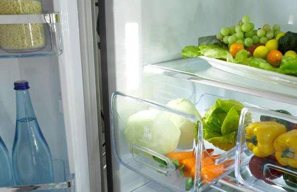 冰箱冷藏室结冰的主要原因