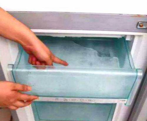 如何清理冷藏柜结霜